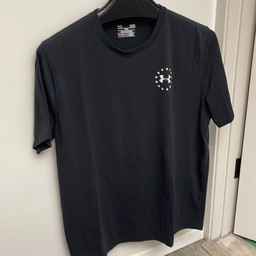 Mens Large tee by Heat-gear